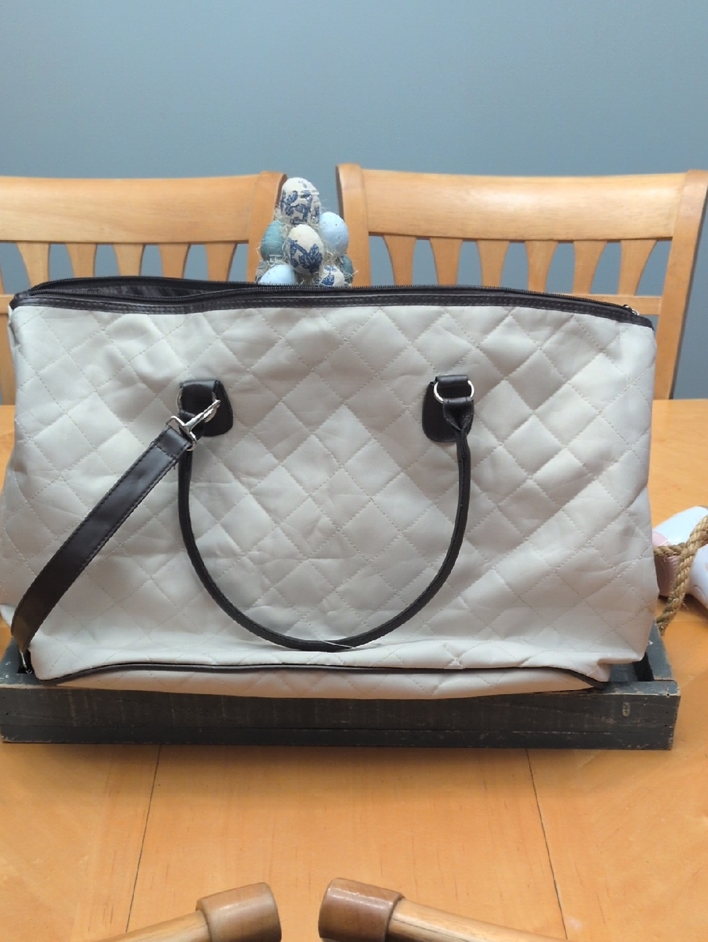 Yankee Candle Cream Quilted Tote with Black Trim